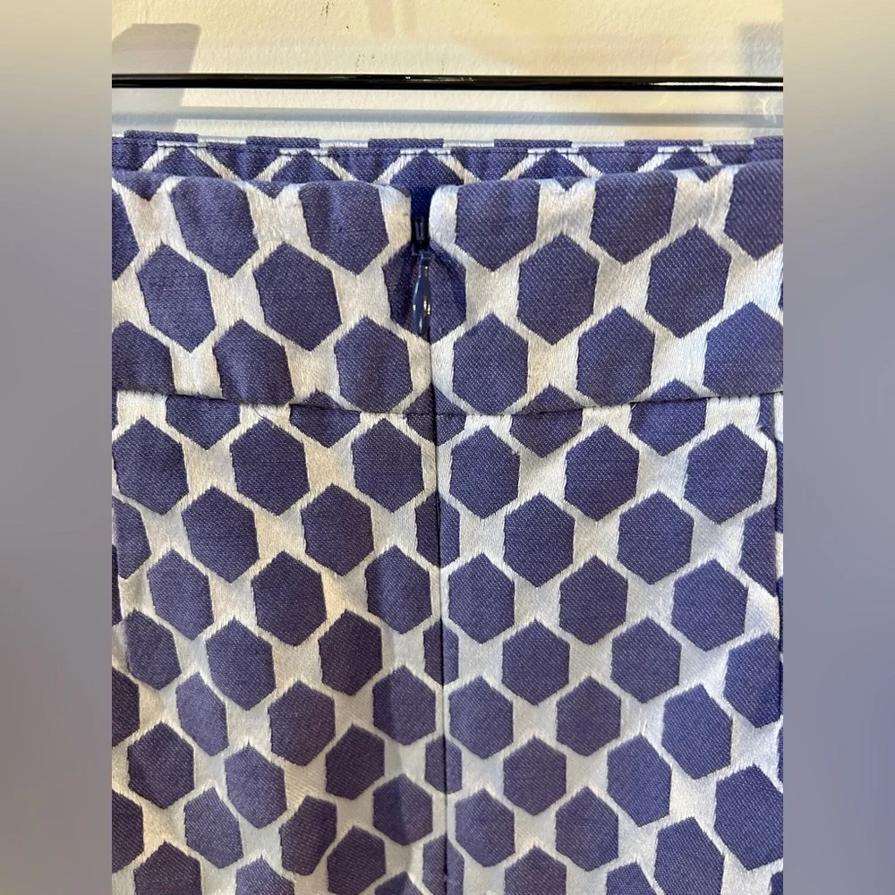 LAST CHANCE Ann Taylor Loft Purple Geometric Design Pencil Skirt size 0 - Picture 3 of 7
